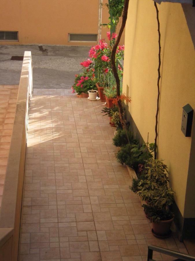 Apartmani Niko ポドゥゴラ エクステリア 写真