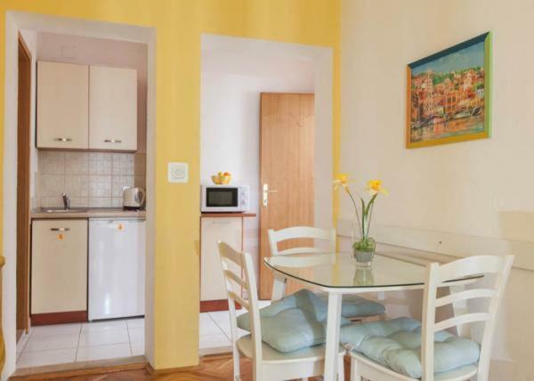 Apartmani Niko ポドゥゴラ エクステリア 写真