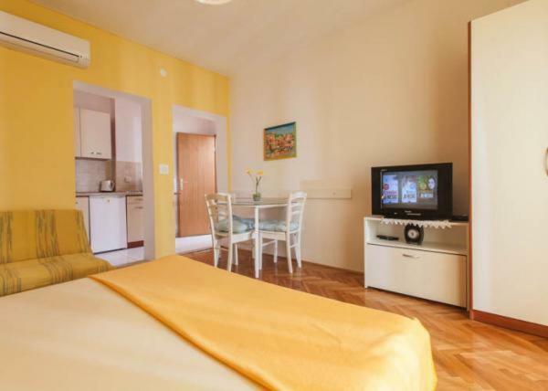 Apartmani Niko ポドゥゴラ エクステリア 写真